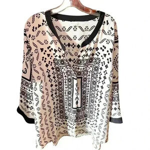 Antilia Femme‎ 3X off white &  black tunic length blouse with side slits EUC.